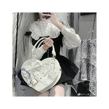 👜🖤 Bolso de Mano en Forma de Corazón “Headache Studio” - Estilo Gothic Lolita 🖤