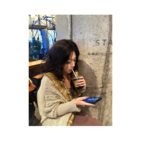 🧥✨ Suéter Elegante con Cuello de Imitación de Piel – Estilo Glamour Urbano ✨🧥