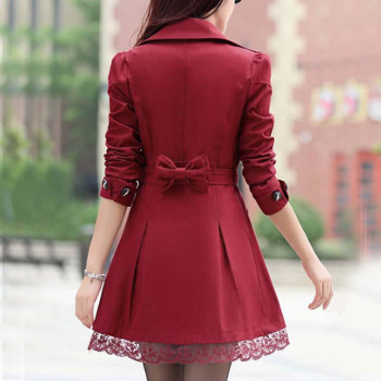 🧥 Abrigo Trench Rojo Elegante con Encaje – Estilo y Sofisticación para Cualquier Temporada